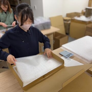 緩衝材入り梱包