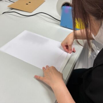 スラット加工作業