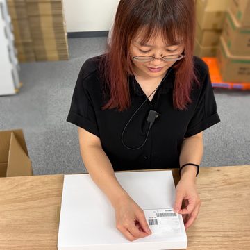 宛名ラベル貼り