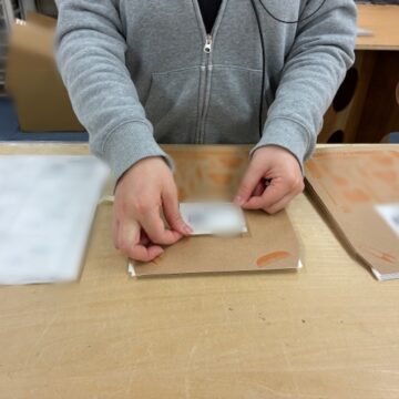 ラベル貼り作業