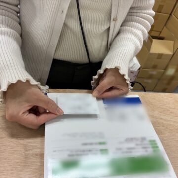 ラベル貼り作業