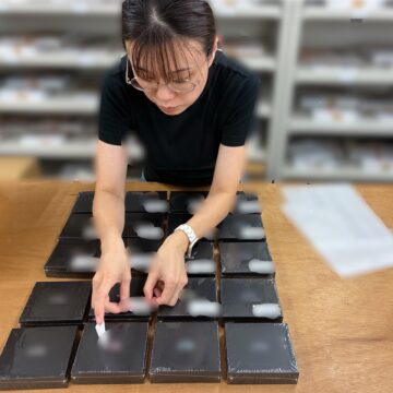 ラベル貼り