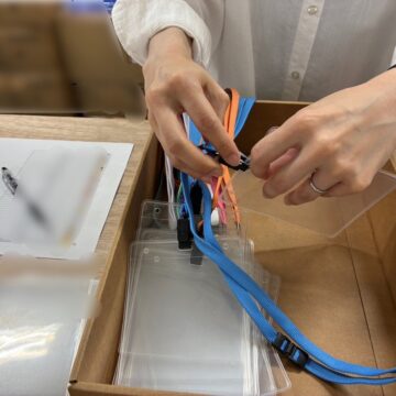 ストラップの取り付け