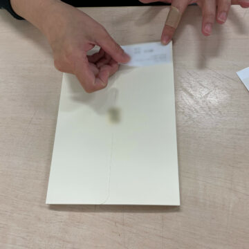 ラベル貼り作業