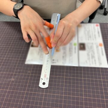 カット作業