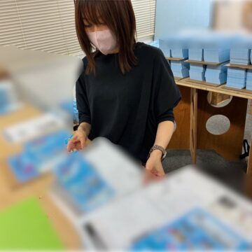 封入する様子