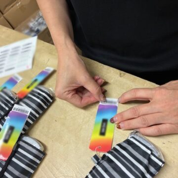 ラベル貼り作業
