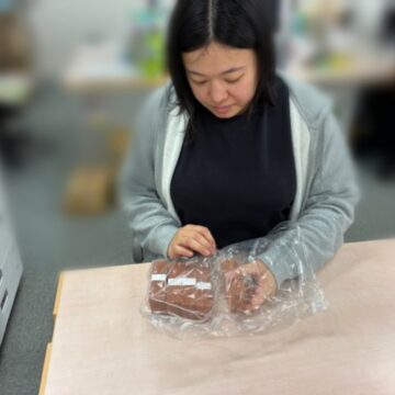 袋入れ作業